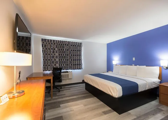 Americas Value 2* East Peoria