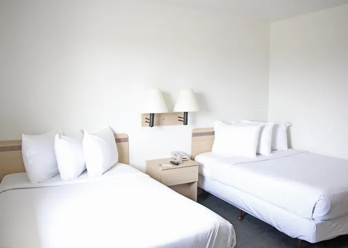 Hotel Americas Value East Peoria