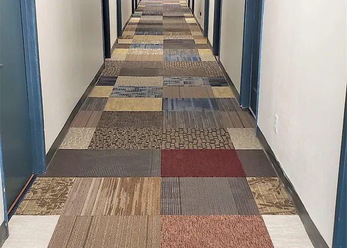 Hotel Americas Value East Peoria